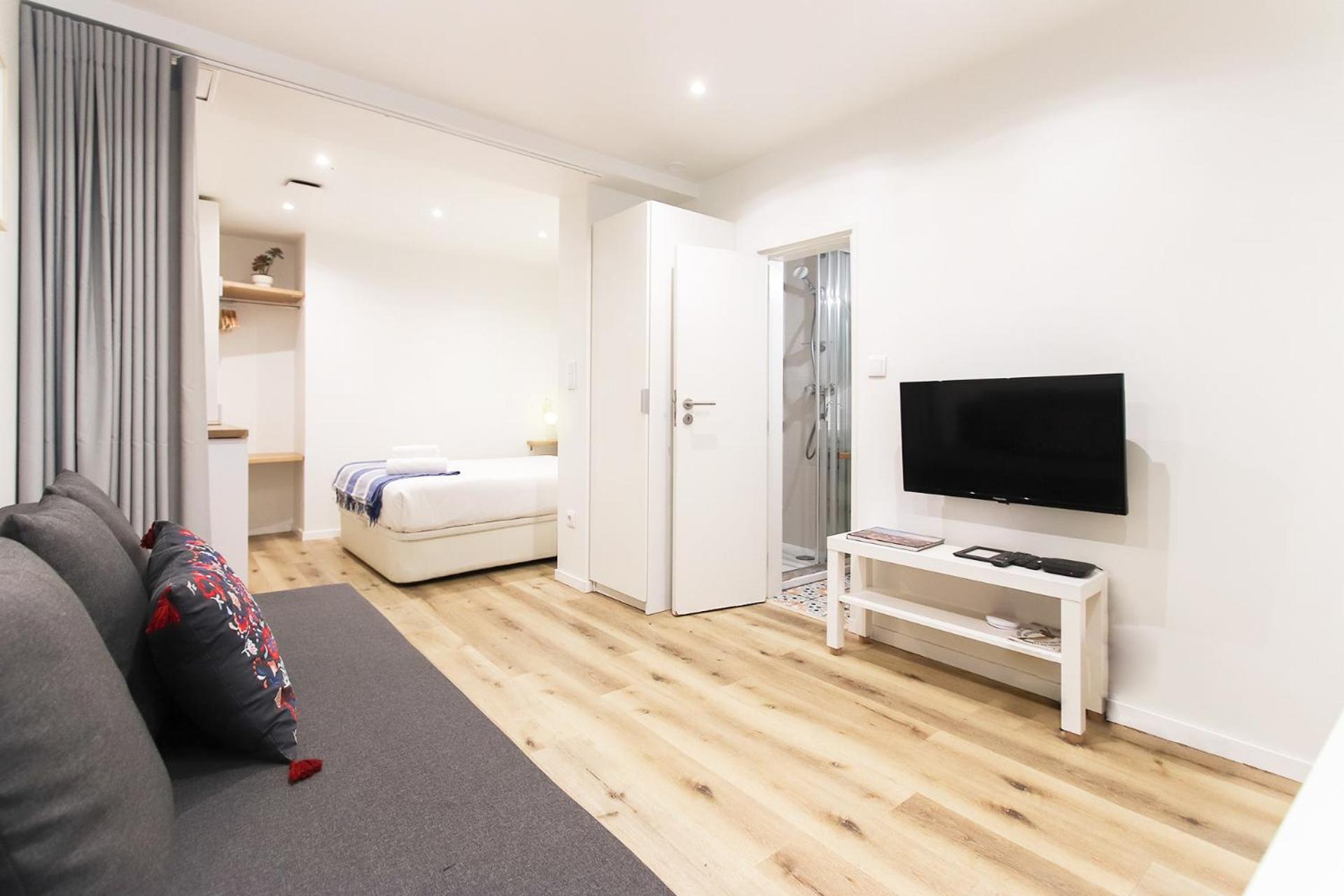 Downtown Charming By Homing Apartment