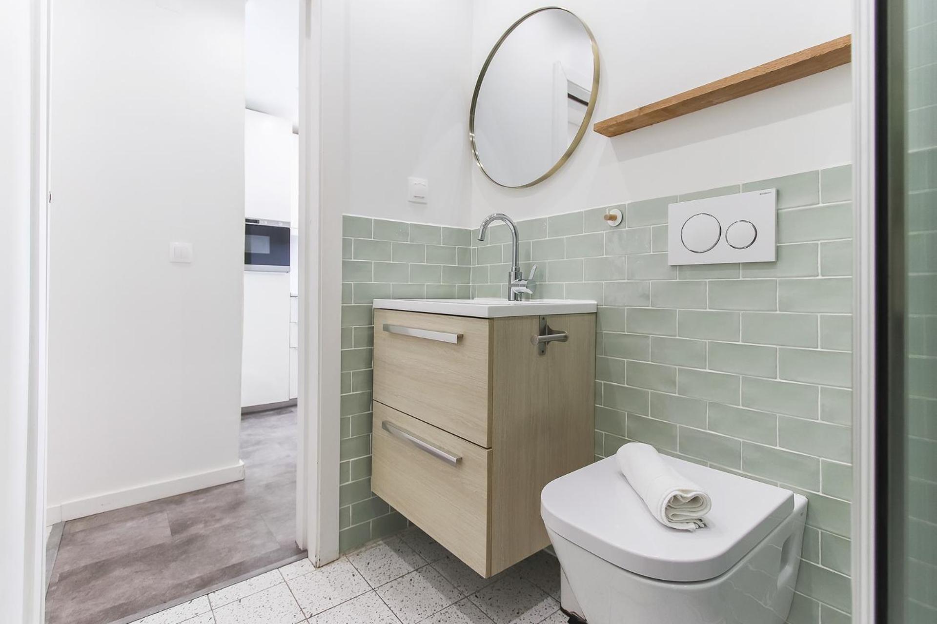 Downtown Charming By Homing Apartment