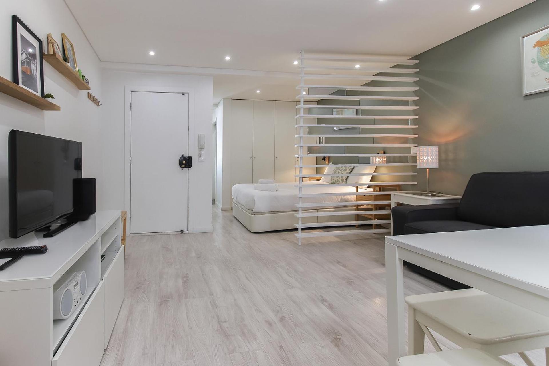 Apartment Downtown Charming By Homing